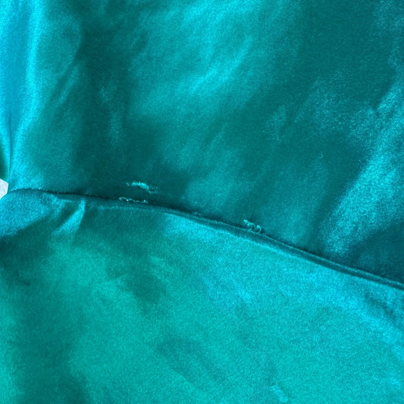 Victoria's‎ Secret Emerald Green Satin Pajama Set - Picture 14 of 16